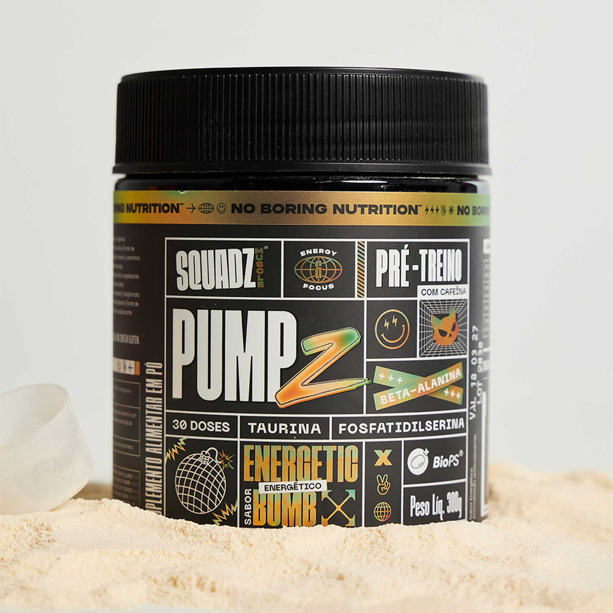 PUMP-Z Pré-Treino Energetic Bomb 300g — Pote sobre areia