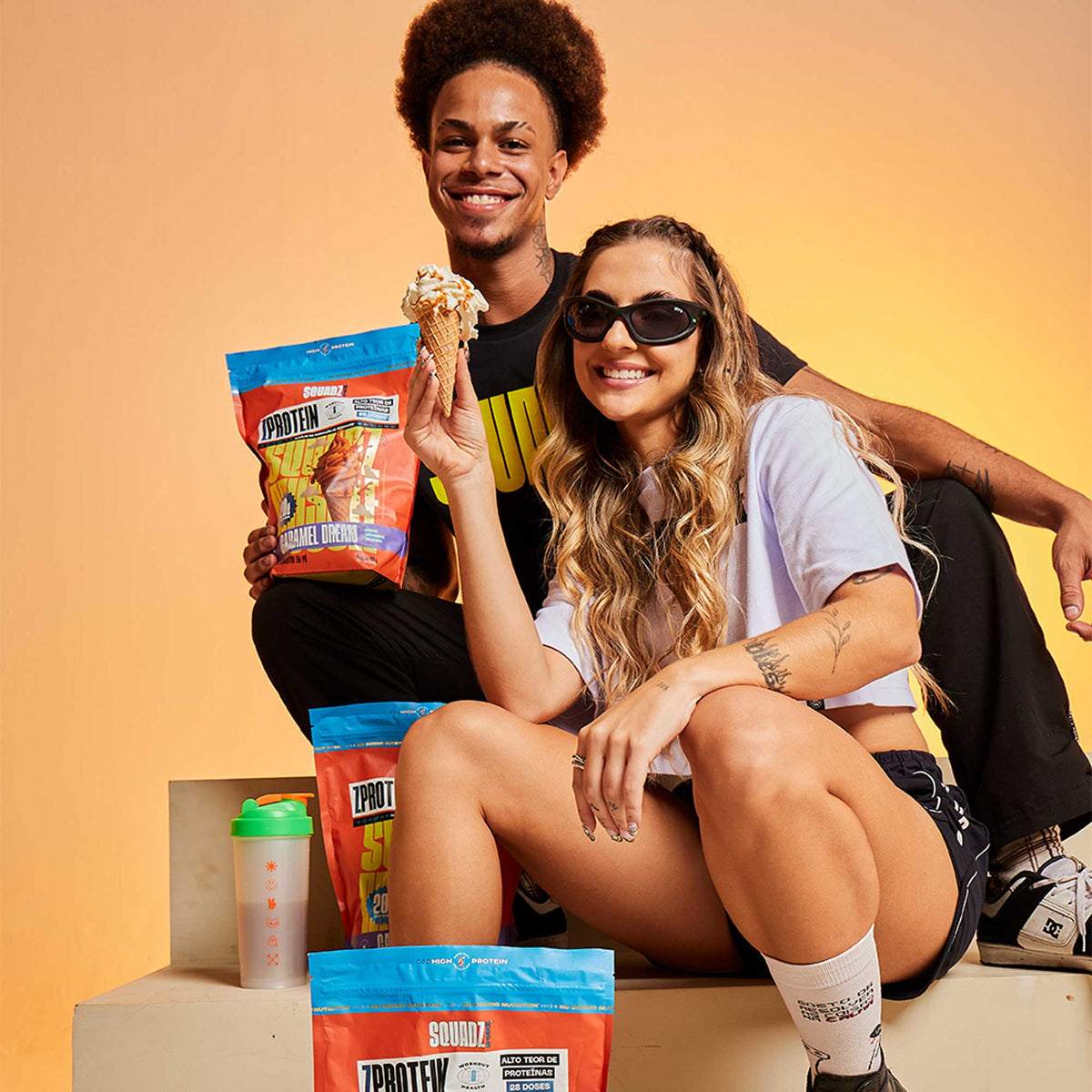 ZPROTEIN Caramelo Salgado 900g — Casal agachado com refis